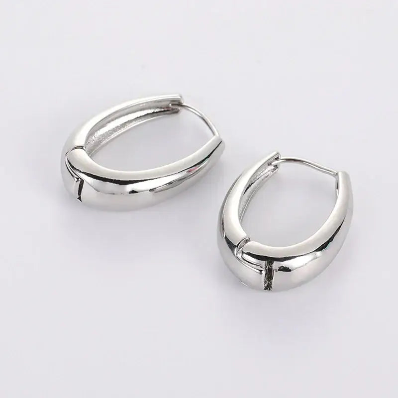 2025New Classic Copper Alloy Smooth Metal Hoop Earrings For Woman Fashion Korean Jewelry Daily Wear earrings silver 3