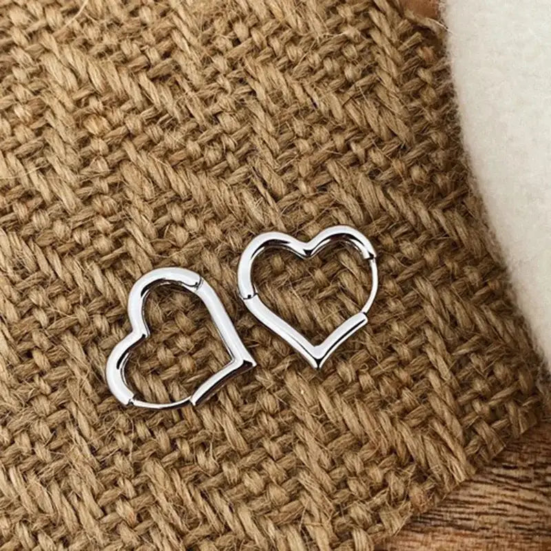 2025New Classic Copper Alloy Smooth Metal Hoop Earrings For Woman Fashion Korean Jewelry Daily Wear earrings silver 1