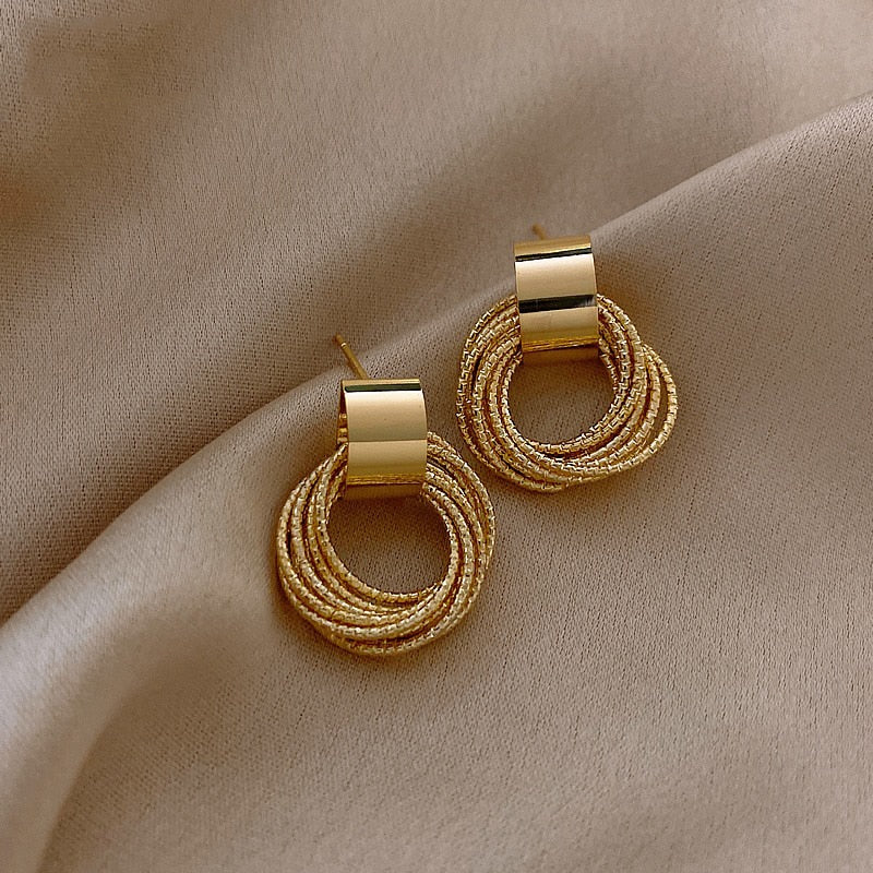 Retro Circle Pendant Earrings - Louiza Jewellery Ltd