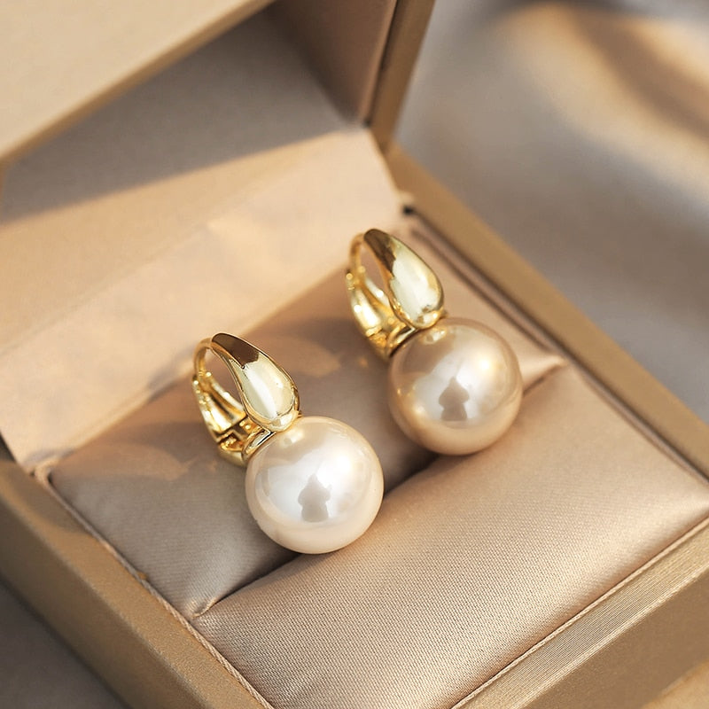 Simple Pearl Drop Earrings - Louiza jewellery ltd